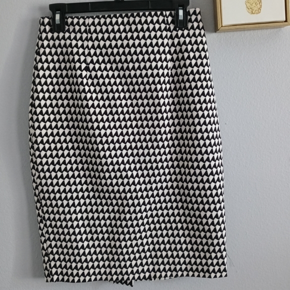 Skirt Women Banana Republic pencil 4P geometric Zipper black  beige with zipper - Picture 2 of 10